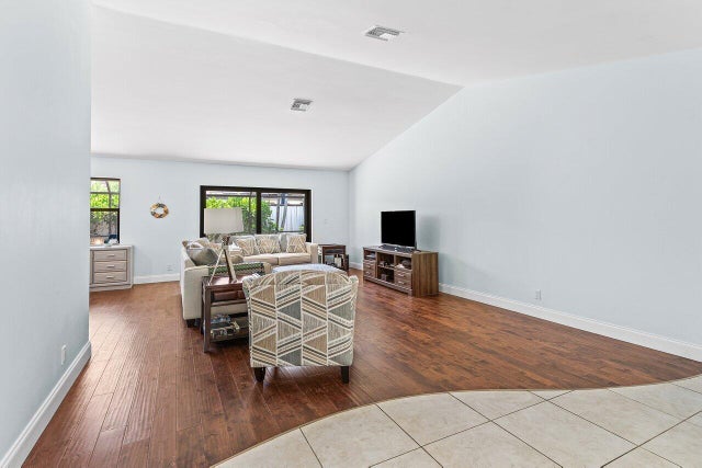 5 of 33 - 7800 Texas Trail, Boca Raton, FL