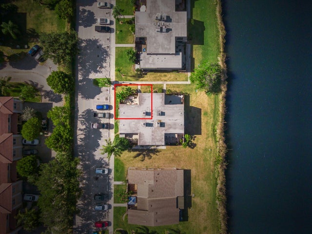 5 of 38 - 5202 Waterview Cir, Palm Springs, FL