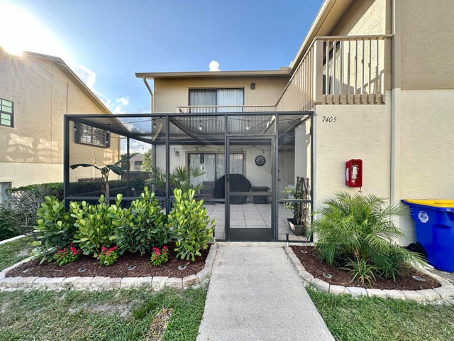 1 of 27 - 7405 Se Jamestown Terrace #bldg 17, Hobe Sound, FL