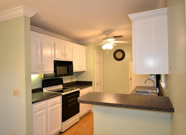 1 of 18 - 32 Lake Vista Trail #101, Port Saint Lucie, FL