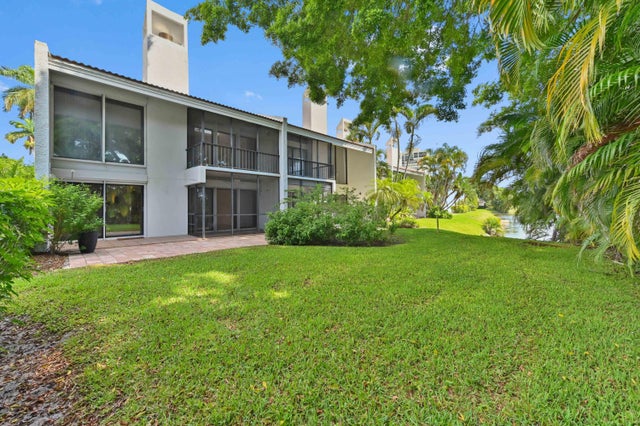4 of 51 - 1900 Presidential Wy #1-f, West Palm Beach, FL