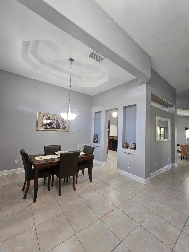 4 of 29 - 5721 Nw Alcazar Terrace, Port Saint Lucie, FL