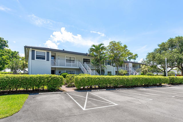 2 of 67 - 20 Southport Lane #d, Boynton Beach, FL