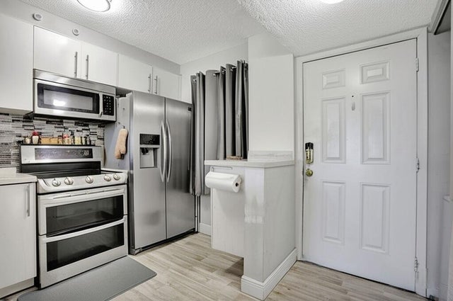 4 of 40 - 2216 N Cypress Bend Drive #501, Pompano Beach, FL