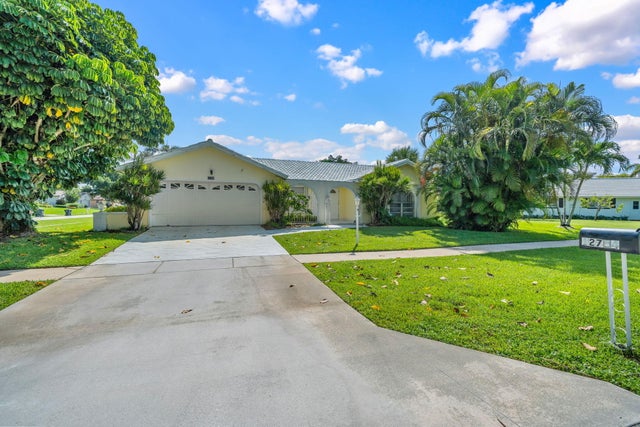 2 of 32 - 12754 Westport Circle, Wellington, FL
