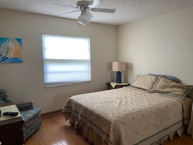 5 of 7 - 6004 Indrio Road #2, Fort Pierce, FL