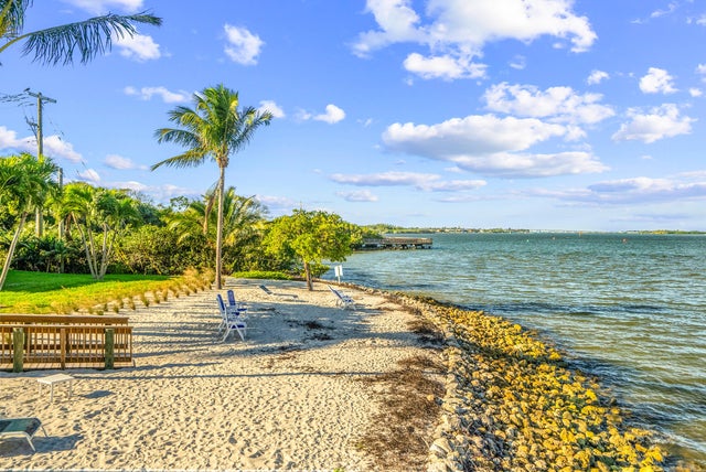 Photo of Listing #RX-11102188