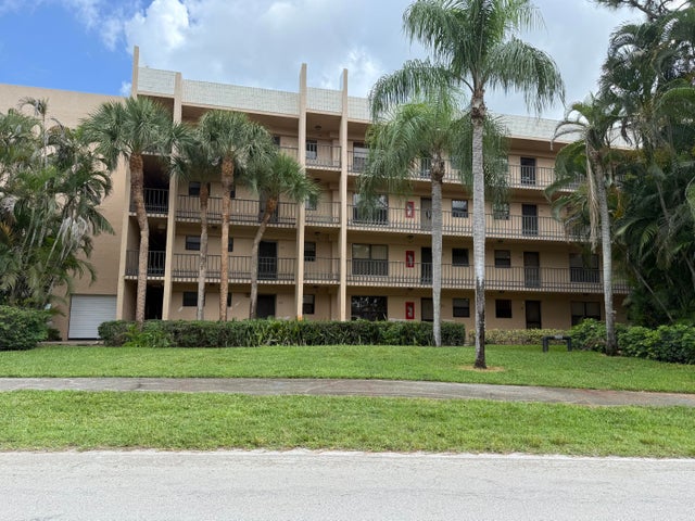 1 of 18 - 4760 Lucerne Lakes Boulevard #206, Lake Worth, FL