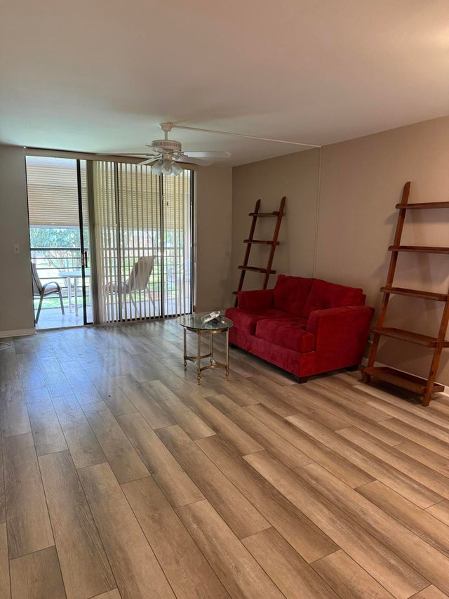 5 of 18 - 4760 Lucerne Lakes Boulevard #206, Lake Worth, FL