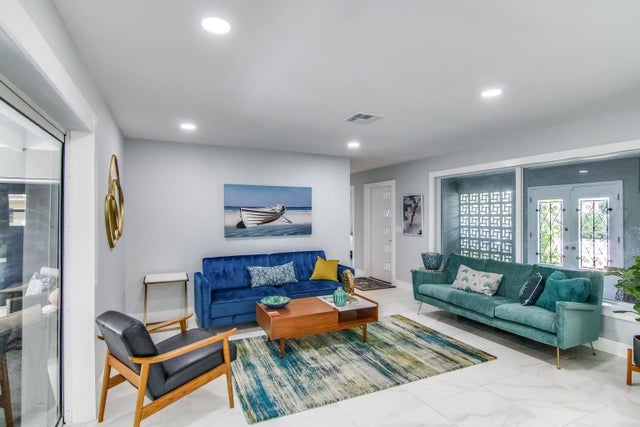 5 of 16 - 8 Wellesley Drive, Lake Worth Beach, FL