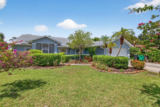 1 of 90 - 511 Se Berry Avenue, Port Saint Lucie, FL