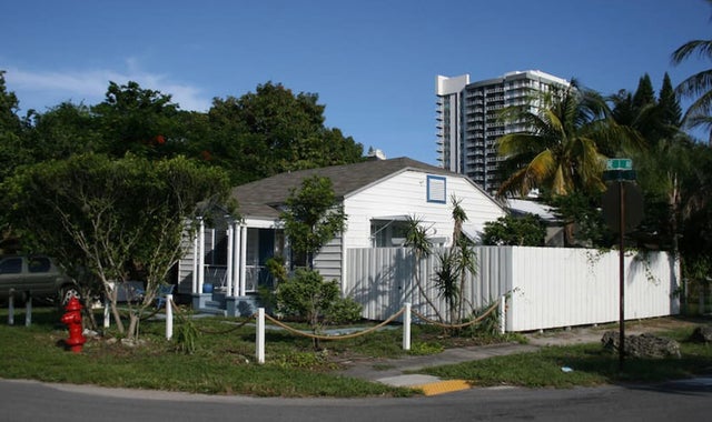 1 of 17 - 100 Ne 5th Street, Fort Lauderdale, FL