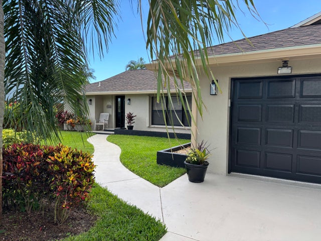 2 of 51 - 326 Ne Surfside Avenue, Port Saint Lucie, FL