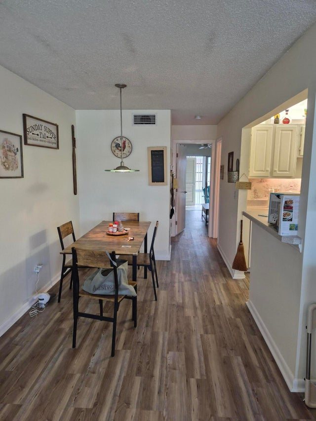 4 of 31 - 108 Spring Lake Court #204, Vero Beach, FL
