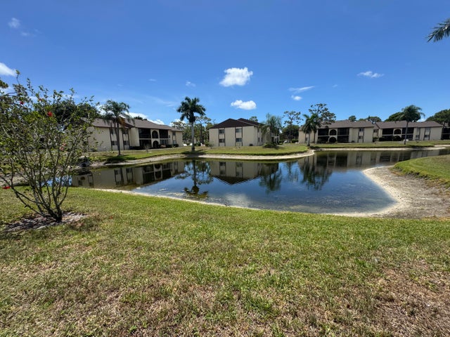 2 of 16 - 117 Lake Pine Circle #c-1, Greenacres, FL