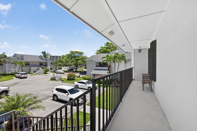 2 of 72 - 704 Clubhouse Circle, Jupiter, FL