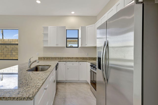 4 of 15 - 132 Seminole Court, Indiantown, FL