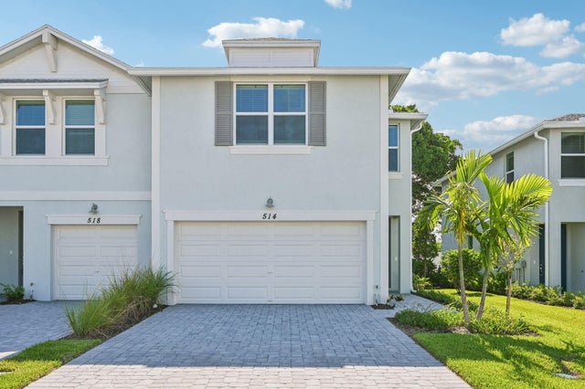 1 of 32 - 514 Salisbury Circle, Fort Pierce, FL