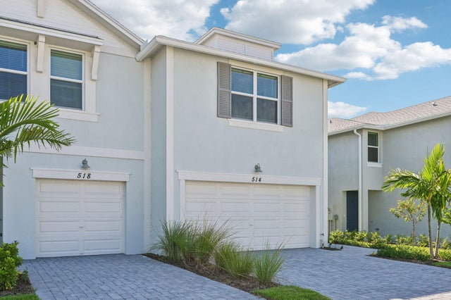 2 of 32 - 514 Salisbury Circle, Fort Pierce, FL