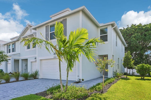 3 of 32 - 514 Salisbury Circle, Fort Pierce, FL