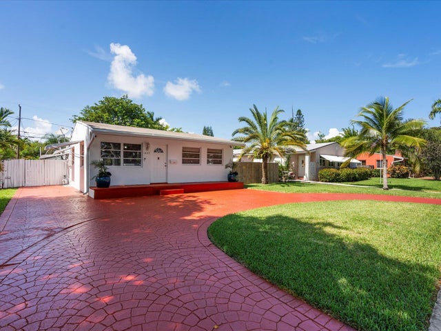 4 of 44 - 1623 Wiley Street, Hollywood, FL