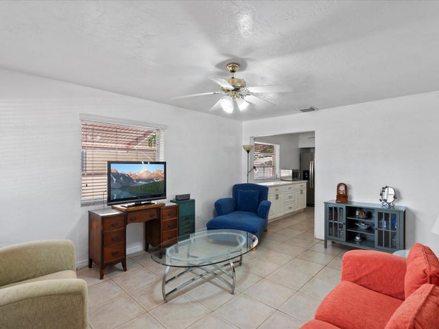 5 of 44 - 1623 Wiley Street, Hollywood, FL
