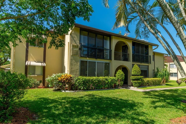 2 of 30 - 318 Pine Ridge Circle #c2, Greenacres, FL