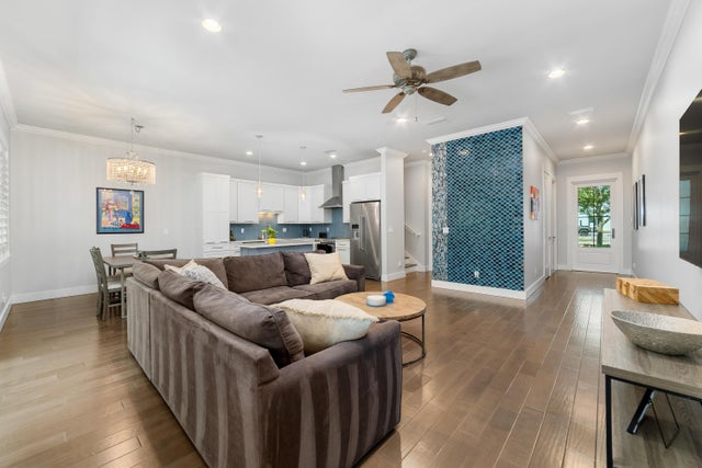 3 of 33 - 411 Se High School Avenue, Stuart, FL