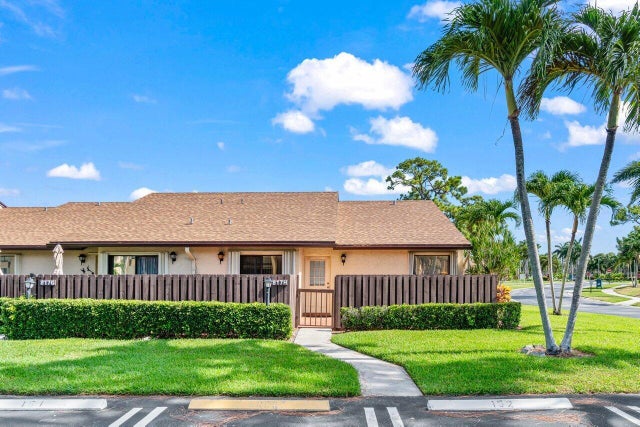 817 Sky Pine Way #h, Greenacres