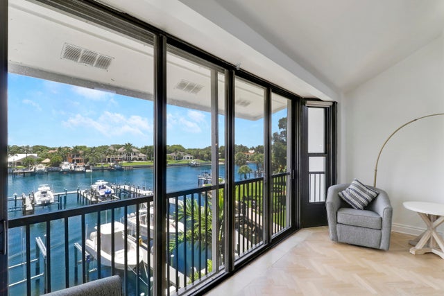 3 of 75 - 543 Bay Colony Drive N #slip 8, Juno Beach, FL