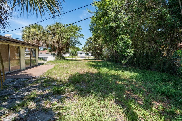 4 of 45 - 371 W 34th Street, Riviera Beach, FL