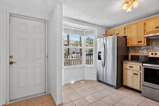 2 of 18 - 2599 Ne 15th Street, Pompano Beach, FL