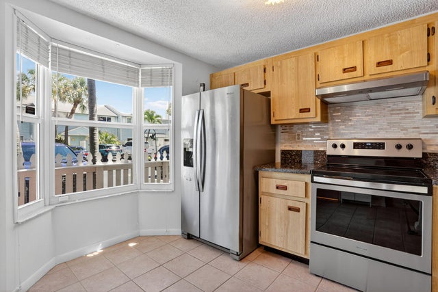 4 of 18 - 2599 Ne 15th Street, Pompano Beach, FL