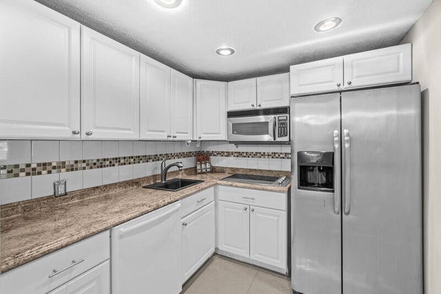 1 of 16 - 289 Dorset G, Boca Raton, FL