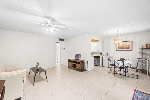 5 of 17 - 3051 Ainslie D, Boca Raton, FL