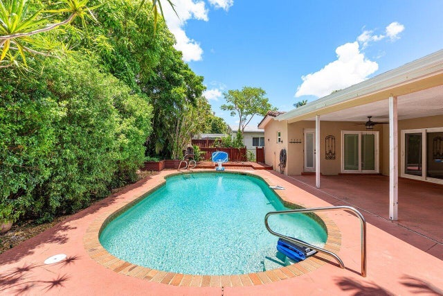 1 of 33 - 7815 Nw 1st Street, Margate, FL
