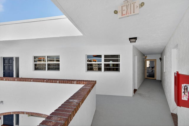 2 of 38 - 28 Yacht Club Drive #409, North Palm Beach, FL