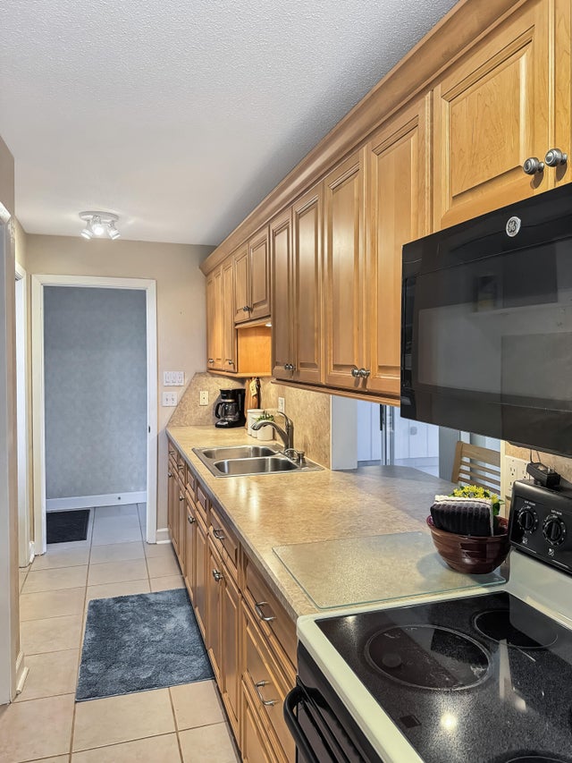 2 of 21 - 3216 59th Avenue, Vero Beach, FL