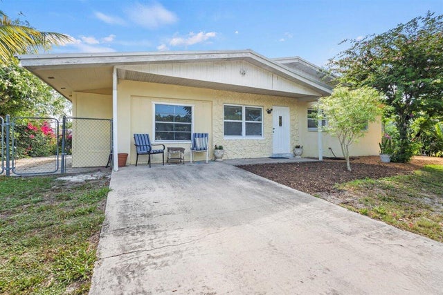 1 of 36 - 1625 Se Dixie Hwy, Stuart, FL