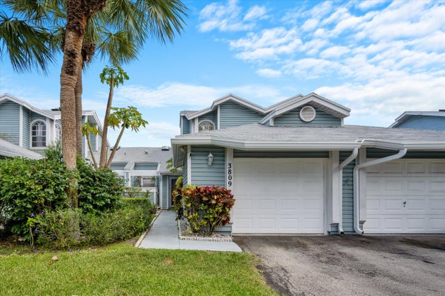 2 of 23 - 3809 Island Club Circle E, Lake Worth, FL
