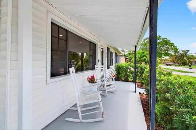 4 of 41 - 826 Cochran Drive, Lake Worth Beach, FL