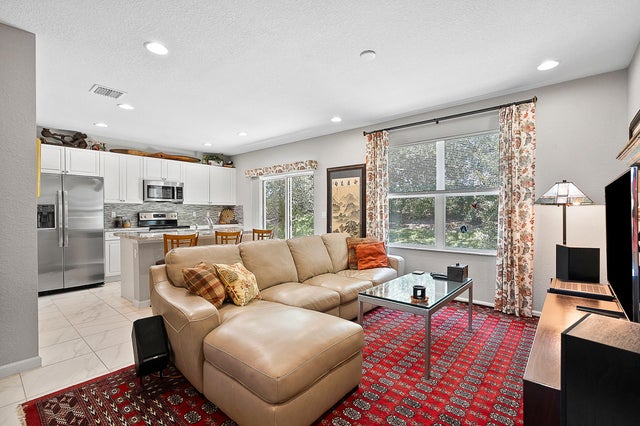 Photo of Listing #RX-11103085