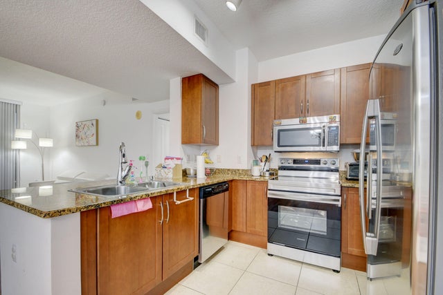 2 of 58 - 350 N Federal Highway #714, Boynton Beach, FL