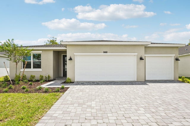1 of 19 - 5661 Hampton Park Circle, Vero Beach, FL