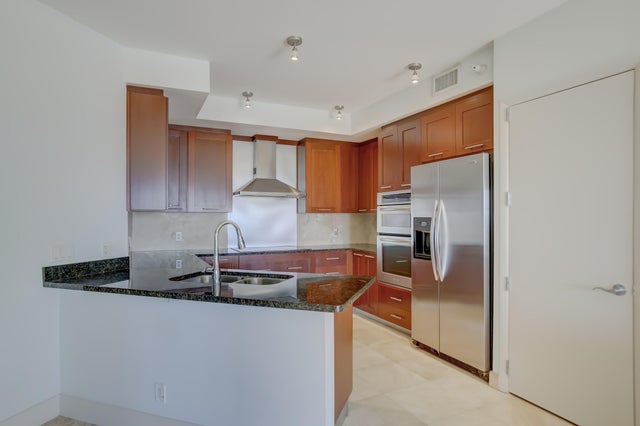 3 of 32 - 2409 N Ocean Blvd #726, Fort Lauderdale, FL