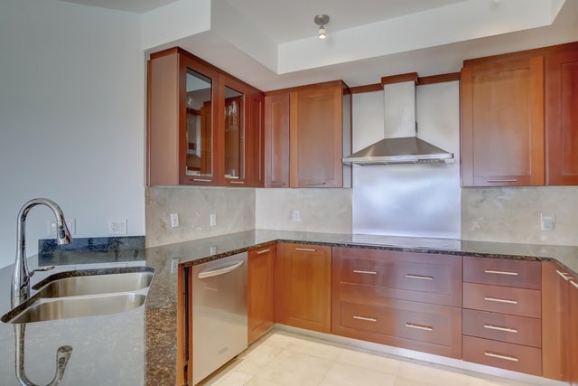 4 of 32 - 2409 N Ocean Blvd #726, Fort Lauderdale, FL