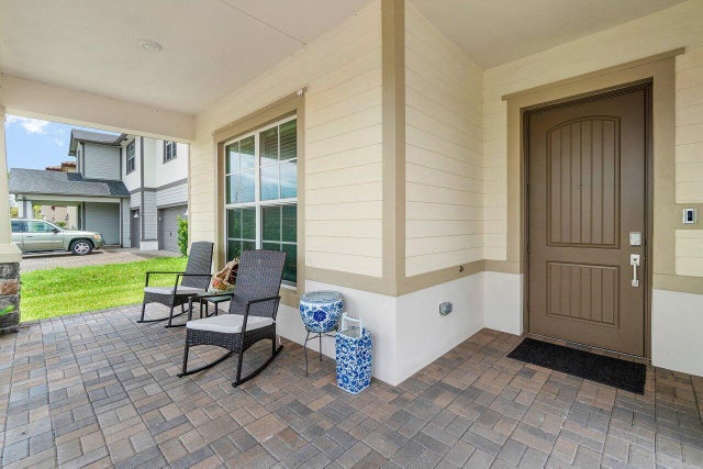 5 of 39 - 1102 Haywagon Trail, The Acreage, FL