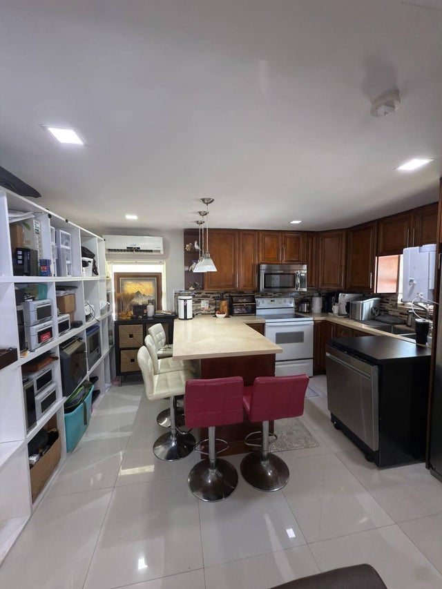 5 of 21 - 4832 Sw 47 Lane, Davie, FL