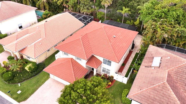 2 of 35 - 126 Hidden Hollow Drive, Palm Beach Gardens, FL