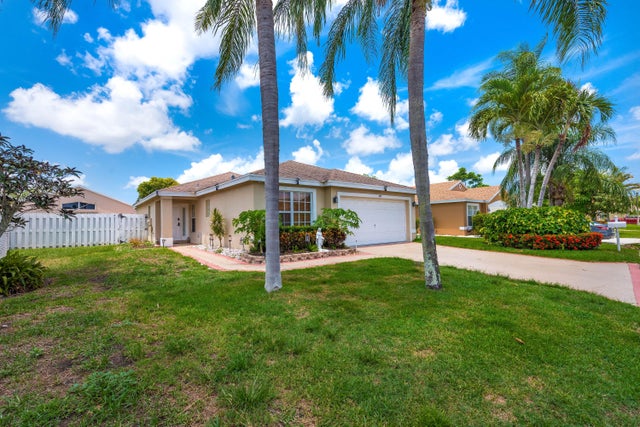 2 of 32 - 1827 Shadow Creek Road, Greenacres, FL